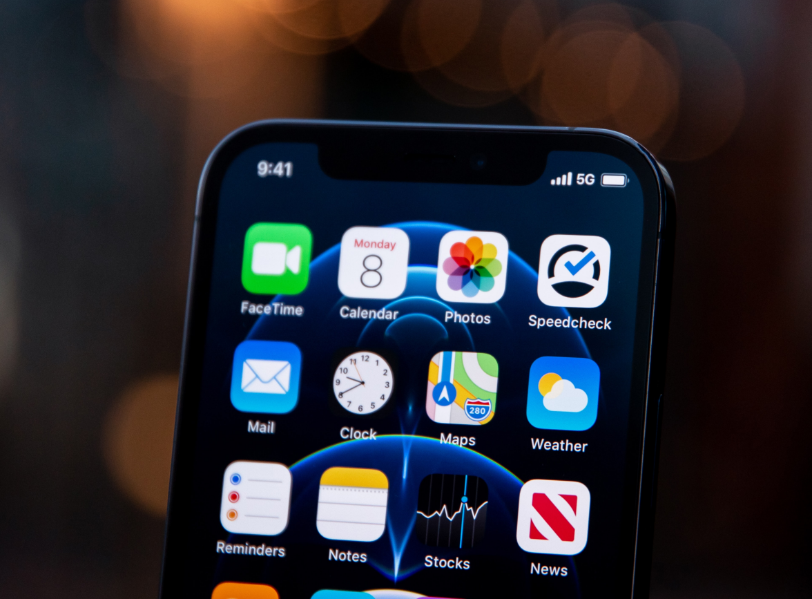 澄海苹果手机维修分享为什么 iPhone 12 在冬季会自动关机 